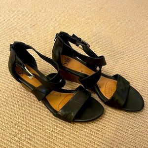Sofft wedge sandals size 10